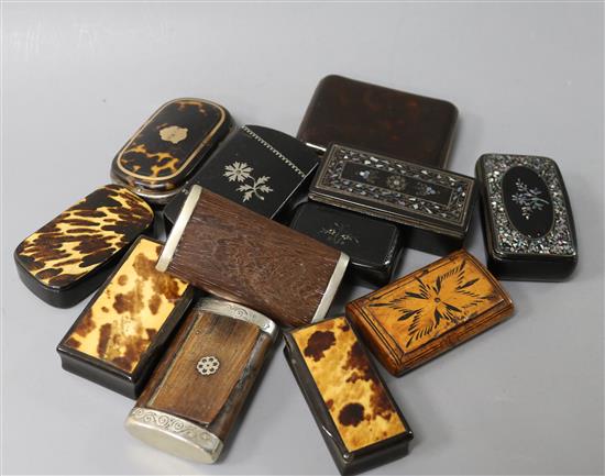 Ten 19th century snuff boxes, a yellow metal mounted tortoiseshell purse and a simulated tortoiseshell cigarette case,